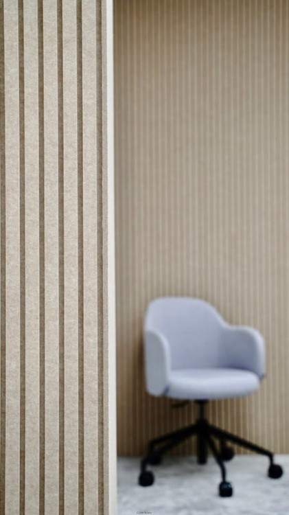 Produkt: Lamele akustyczne,Podkład: Dune. Lamel: Dune